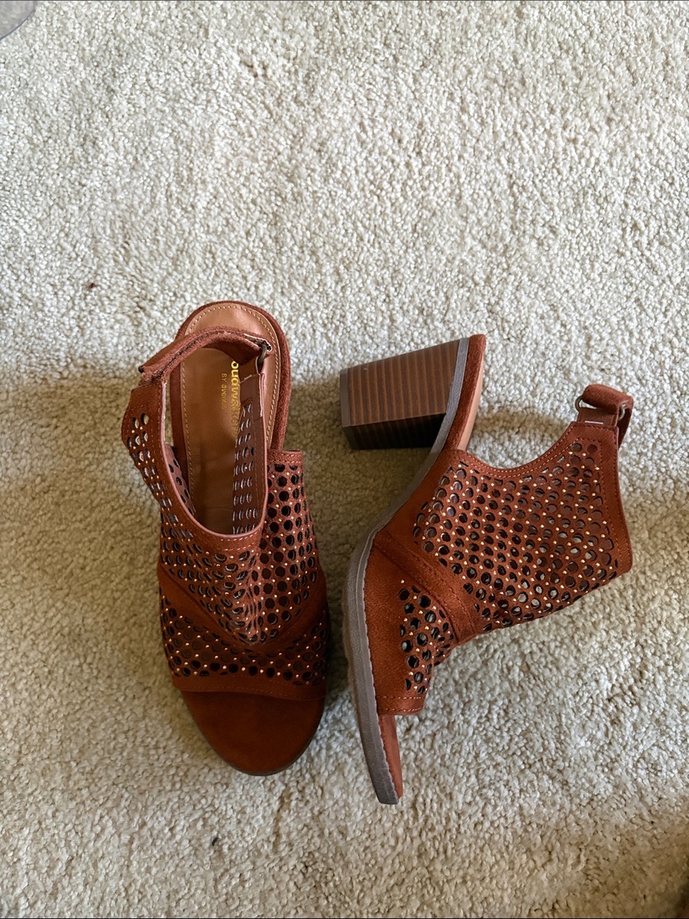 cloudwalkers Rust Brown Cutout Block Heel Sandals with Velcro Closure -Size 8.5W